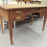 735 8144 WRITING DESK